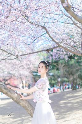 震惊！《女邻居》与《洗濯屋》H动漫对比：你绝对想不到的3个细节！